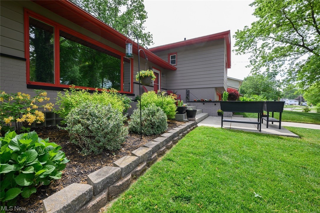 572 Overwood Road Akron, OH 44313 - Photo 3 of 35 View of front yard with a patio area