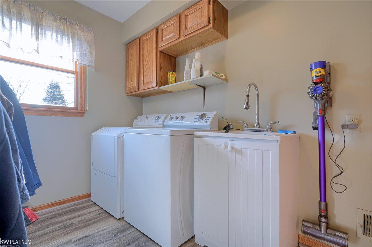 10069 Big Hand Road Columbus, MI 48063 - Photo 16 of 36
