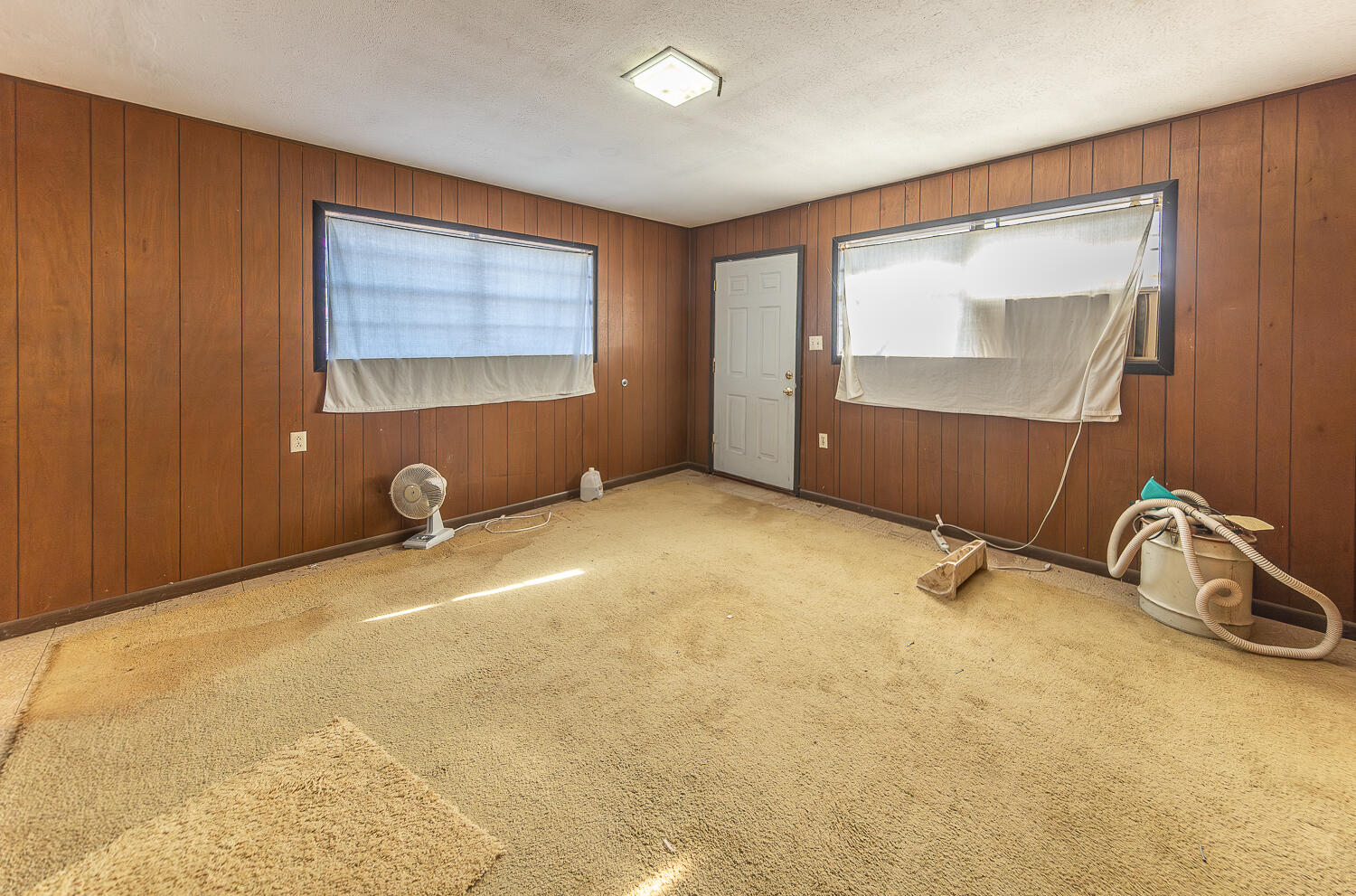 1918 42nd Street Lubbock, TX 79412 - Photo 24 of 29 a view of a livingroom with a flesh screen
