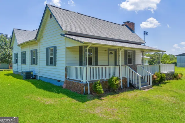 $349,900 | 303 Oak Way Drive, Eastanollee, GA 30538