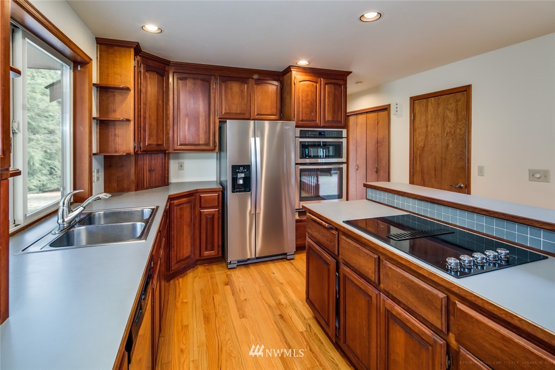 1562 Huntley Road Bellingham, WA 98226 - Photo 9 of 25