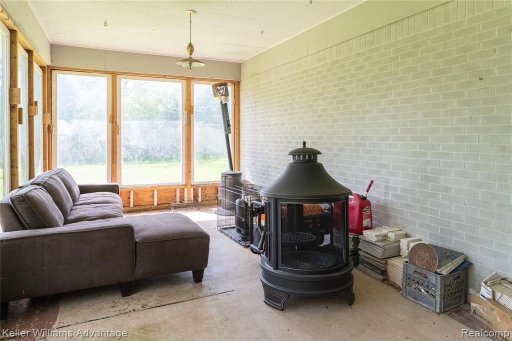 26073 Drake Road Farmington Hills, MI 48331 - Photo 28 of 39