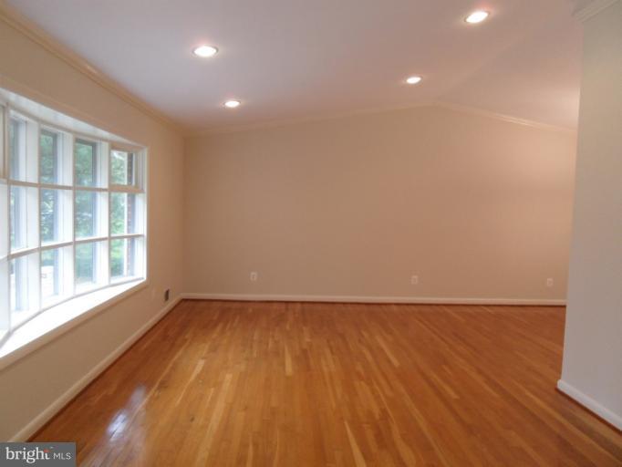 3525 Cornell Road Fairfax, VA 22030 - Photo 1 of 27 Recessed Lights
