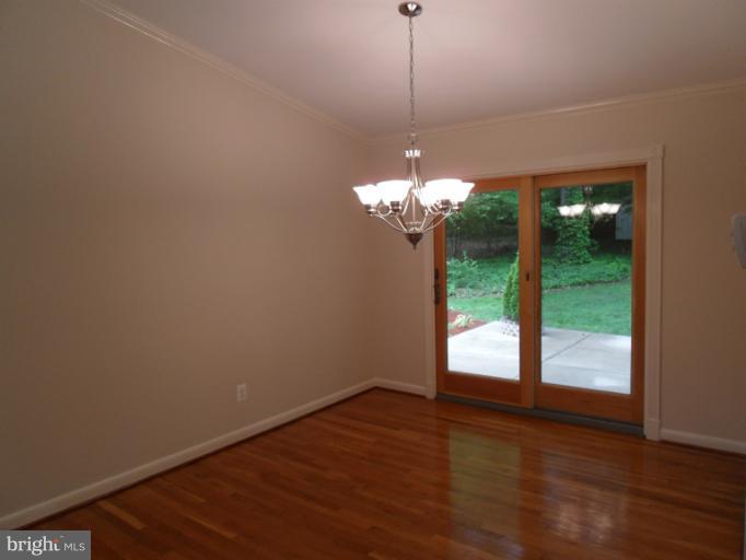 3525 Cornell Road Fairfax, VA 22030 - Photo 13 of 27 Soaring Ceilings