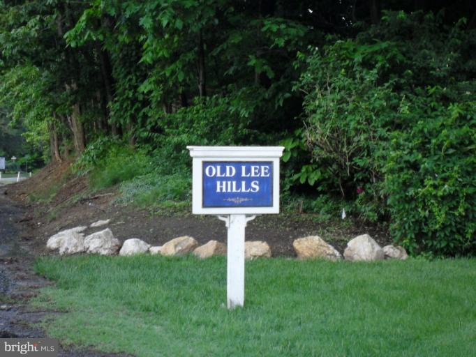 3525 Cornell Road Fairfax, VA 22030 - Photo 23 of 27 Exclusive Old Lee Hills near Commuter Bus Stop