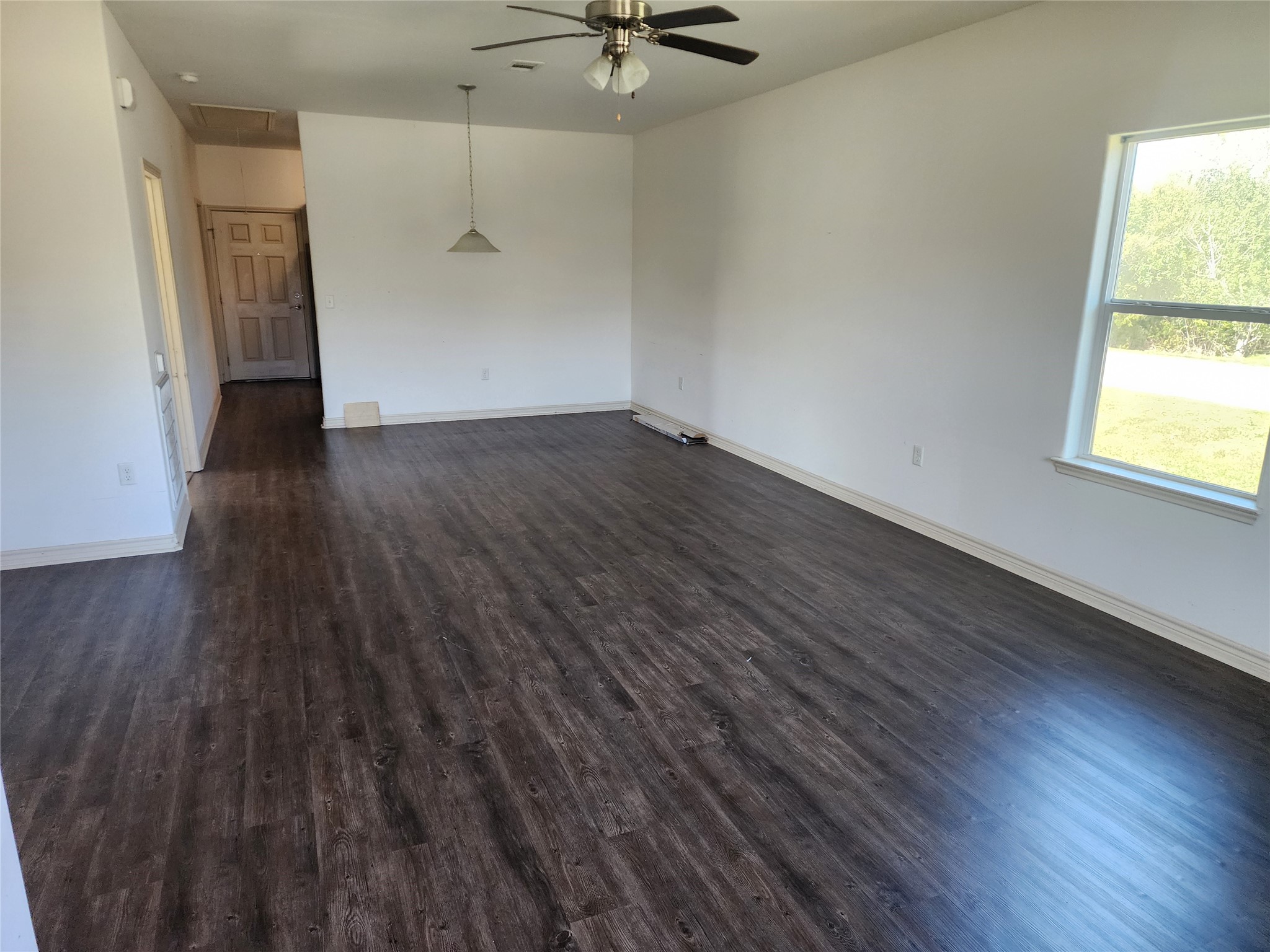 2510 24th Street Dickinson, TX 77539 - Photo 3 of 19