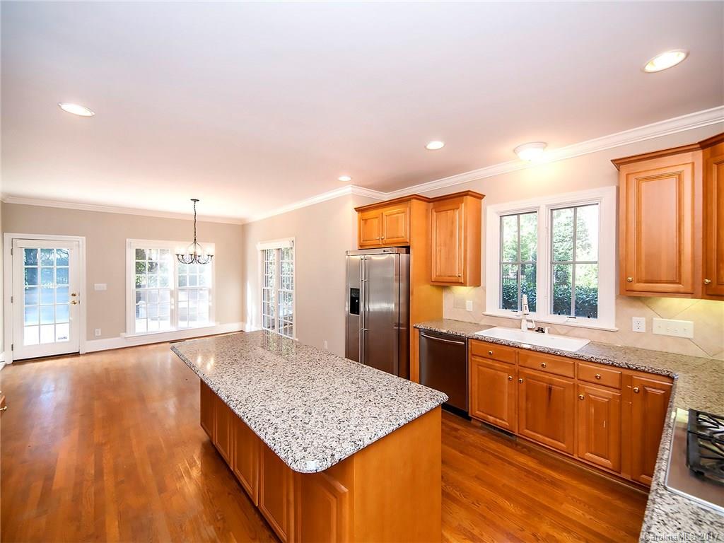 8918 Summer Club Road Charlotte, NC 28277 - Photo 5 of 24