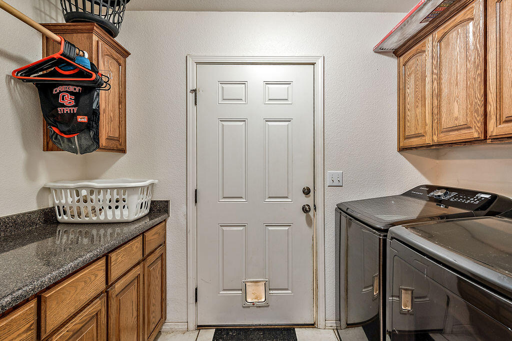 167 Rippling Way Merlin, OR 97532 - Photo 21 of 39 a view of a storage and utility room