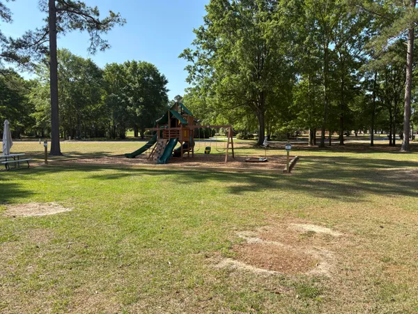 $35,950 | 13 North Lake Circle, Manning, SC 29102