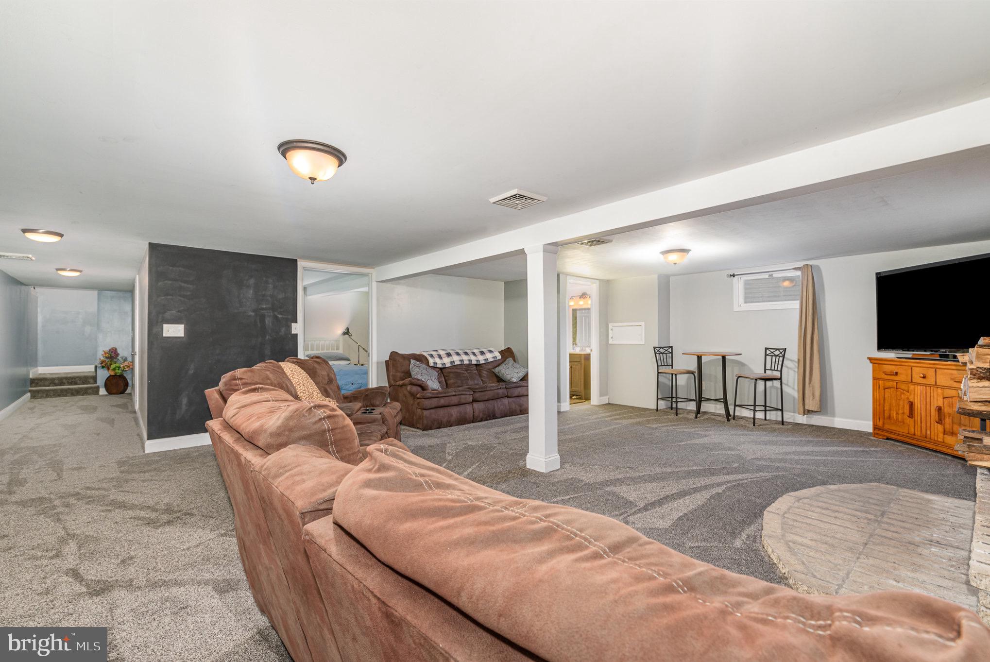 1634 Campus Road Elizabethtown, PA 17022 - Photo 27 of 32