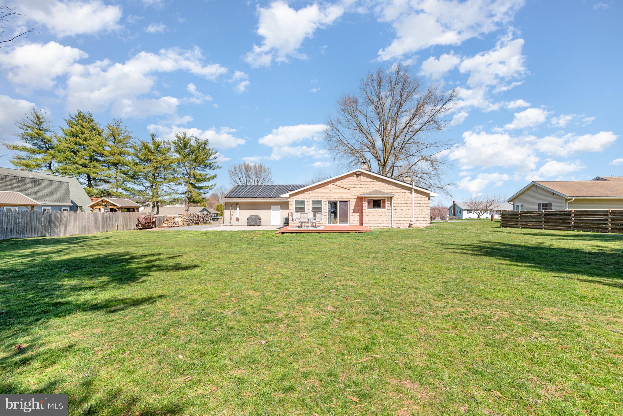 1634 Campus Road Elizabethtown, PA 17022 - Photo 5 of 32