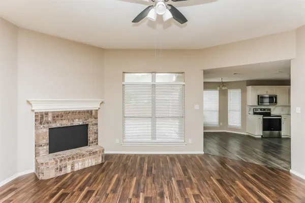$360,000 | 346 Mesquite Hill Drive, Arlington, TX 76002