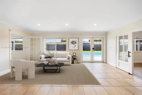 $875,000 | 10501 Southwest 126th Avenue, Miami, FL 33186