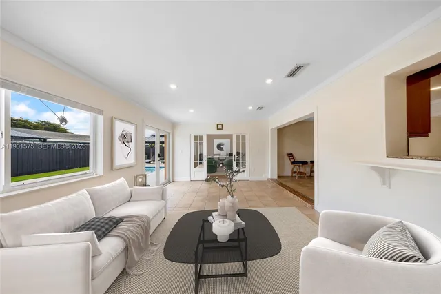 $875,000 | 10501 Southwest 126th Avenue, Miami, FL 33186