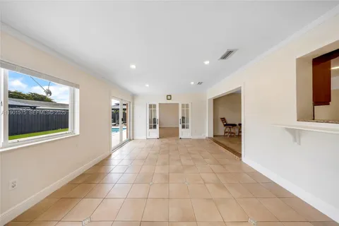 $875,000 | 10501 Southwest 126th Avenue, Miami, FL 33186