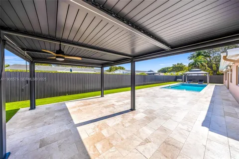 $875,000 | 10501 Southwest 126th Avenue, Miami, FL 33186