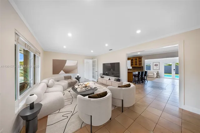 $875,000 | 10501 Southwest 126th Avenue, Miami, FL 33186