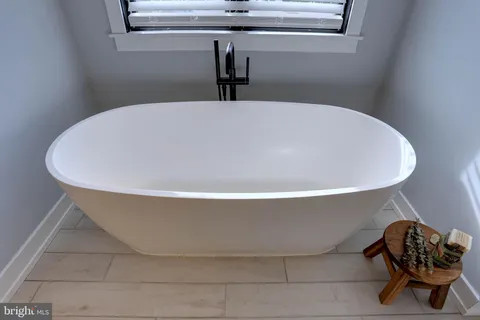 $800,000 | 8104 Redstone Road, Kingsville, MD 21087