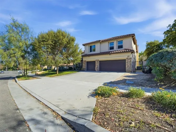 $1,589,000 | 2947 Gilbert Avenue, Corona, CA 92881