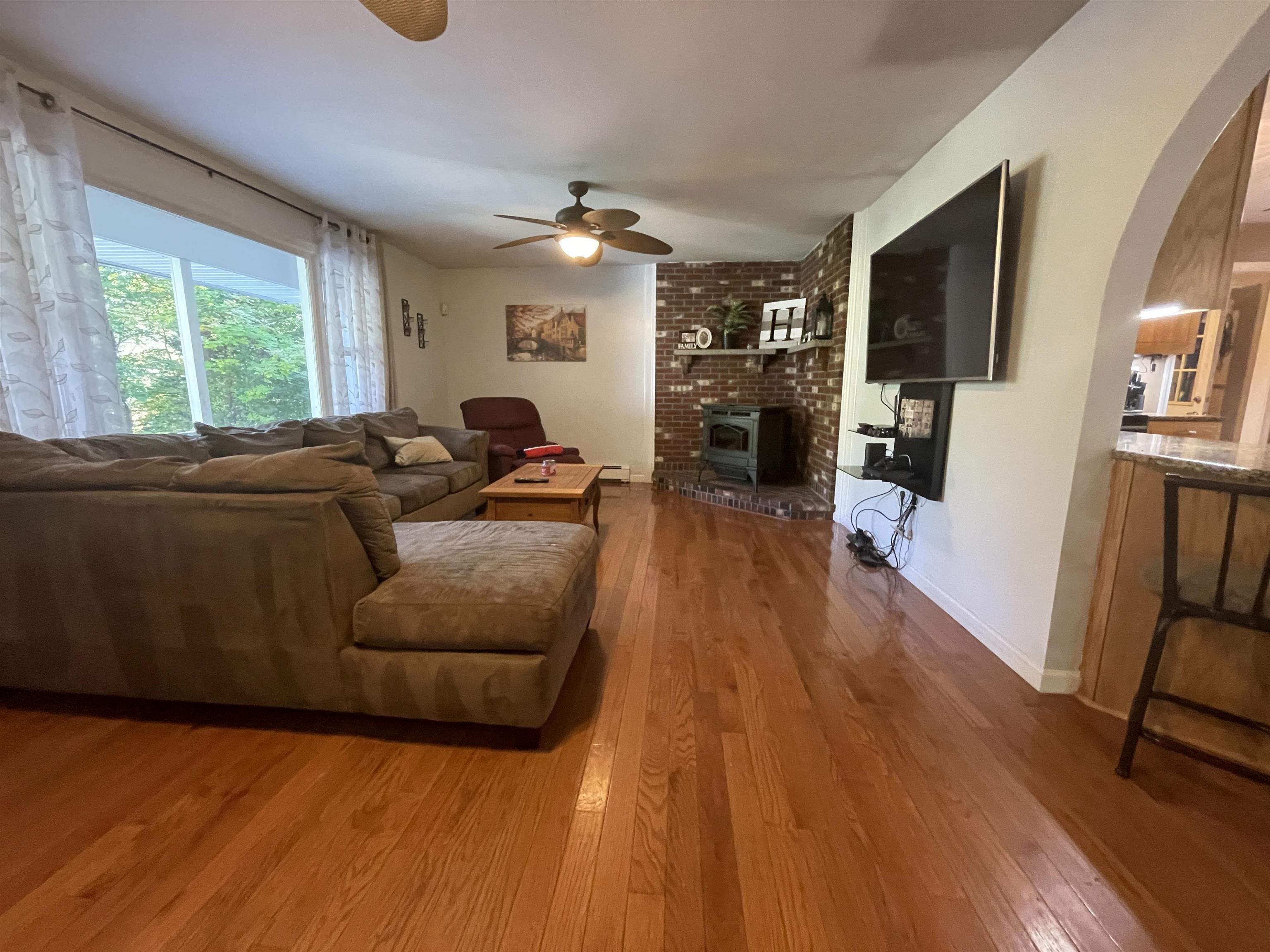 22 Roblin Road Bedford, NH 03110 - Photo 15 of 26