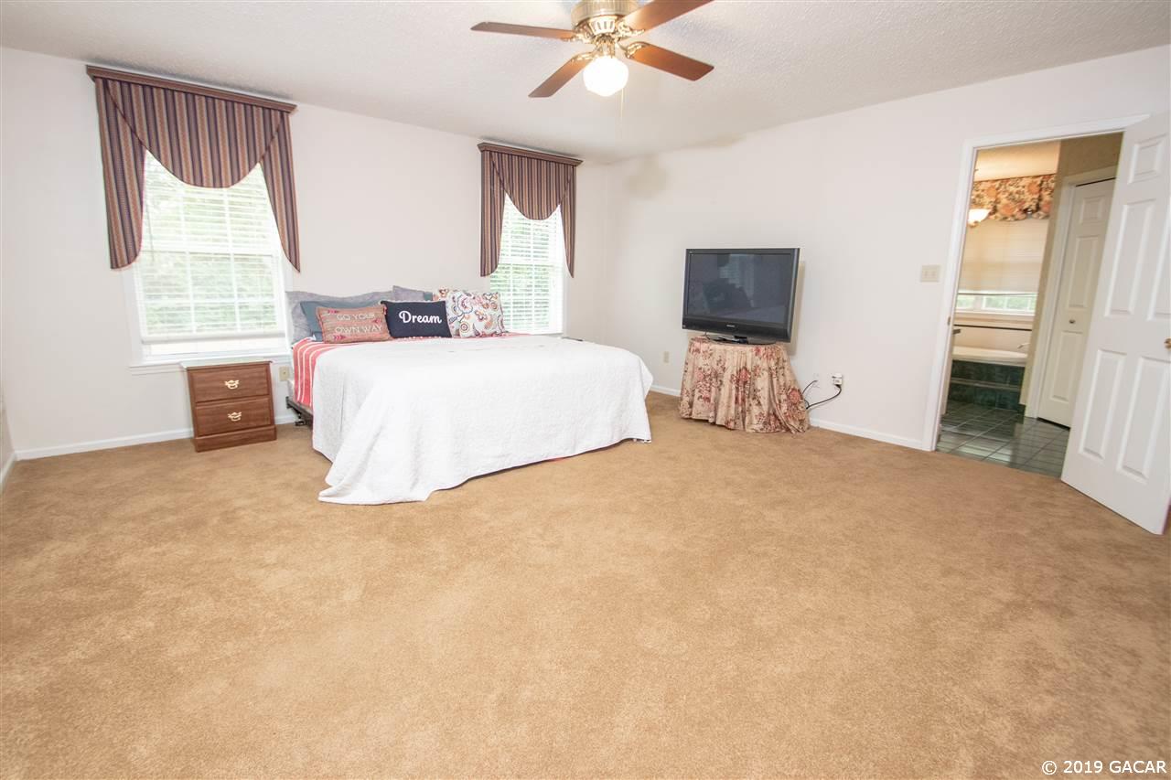 9564 Southwest 67th Avenue Hampton, FL 32044 - Photo 16 of 30 Gallery Image 16