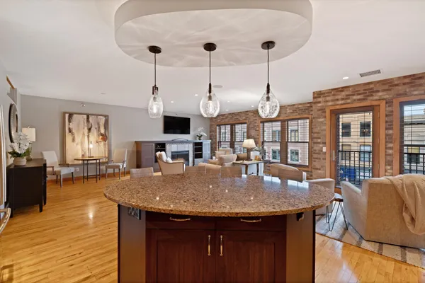 $750,000 | 300 Broadway North, Unit 305, Fargo, ND 58102