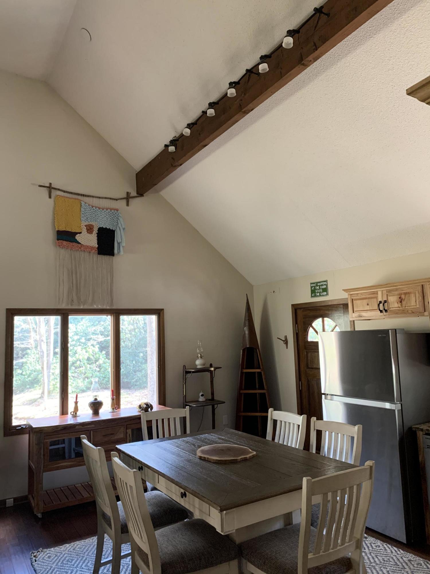 2006 Chilhowee Loop Walland, TN 37886 - Photo 5 of 25 Eating Area