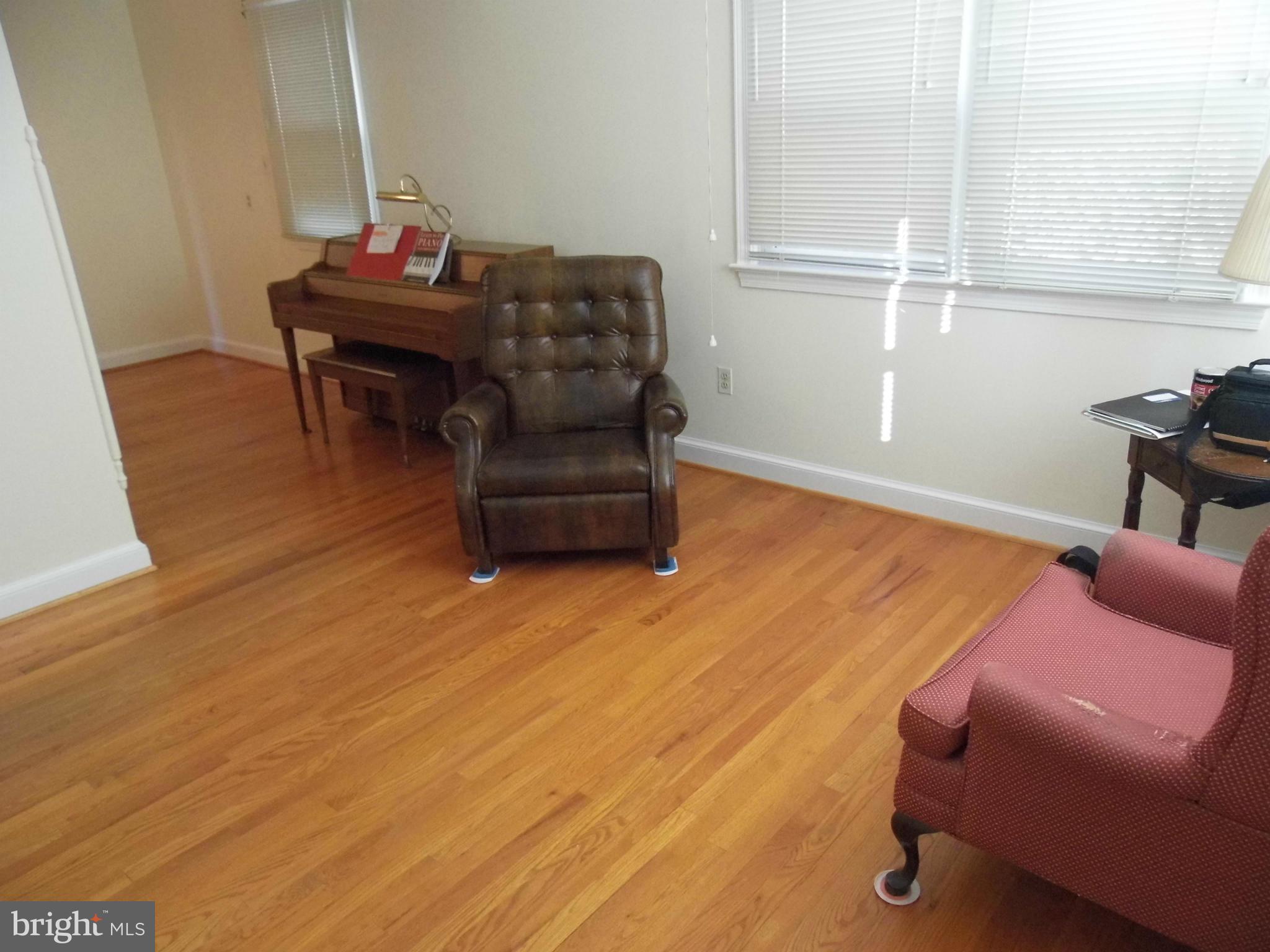 3315 Fayette Road Kensington, MD 20895 - Photo 10 of 22 Living Room