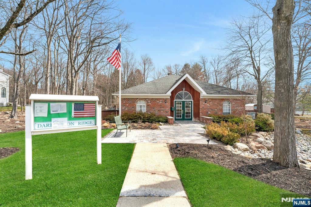 994 Boxwood Court Mahwah, NJ 07430 - Photo 24 of 27