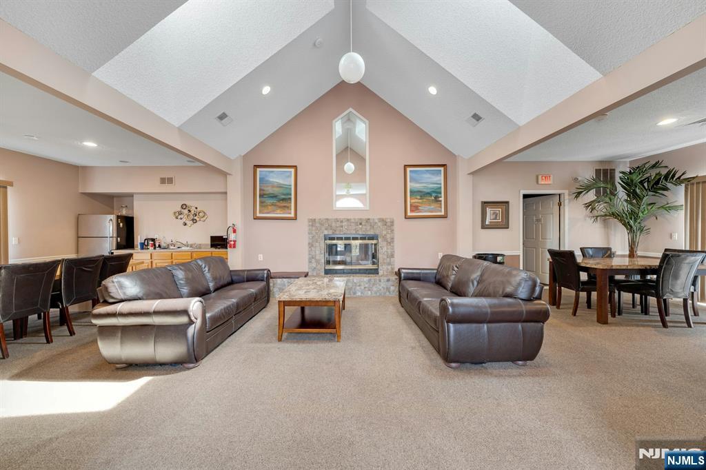 994 Boxwood Court Mahwah, NJ 07430 - Photo 25 of 27