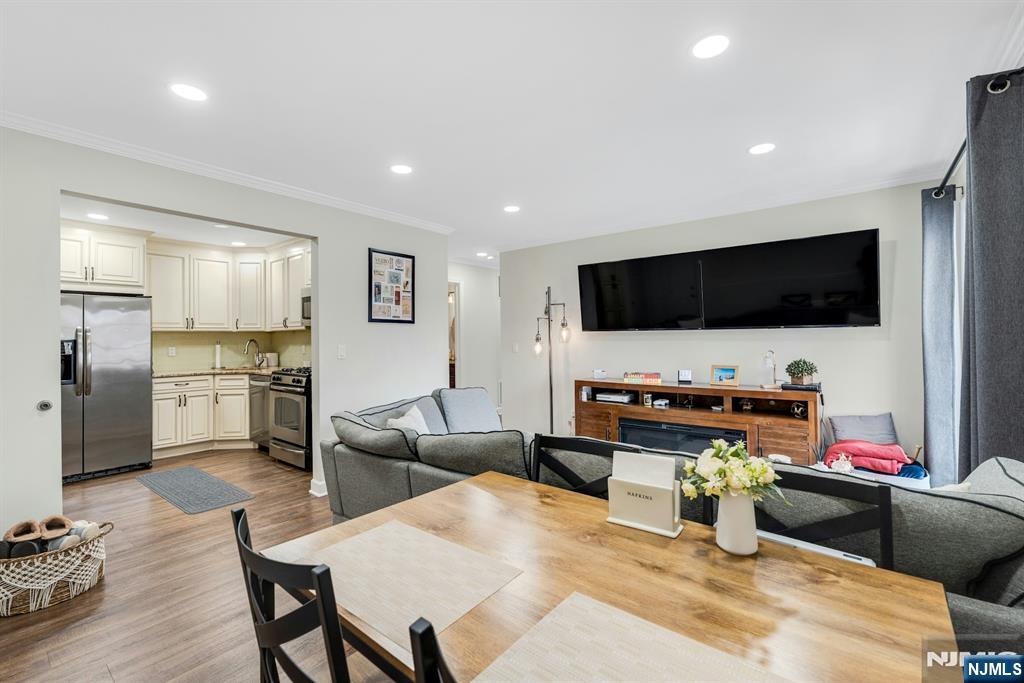 994 Boxwood Court Mahwah, NJ 07430 - Photo 6 of 27