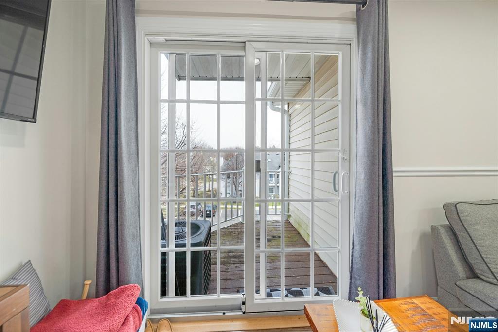 994 Boxwood Court Mahwah, NJ 07430 - Photo 7 of 27