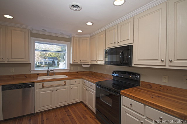 7225 Independence Road Gloucester, VA 23061 - Photo 6 of 19