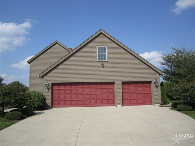 204 Hunters Ridge Auburn, IN 46706 - Photo 2 of 16 Gallery Image 2