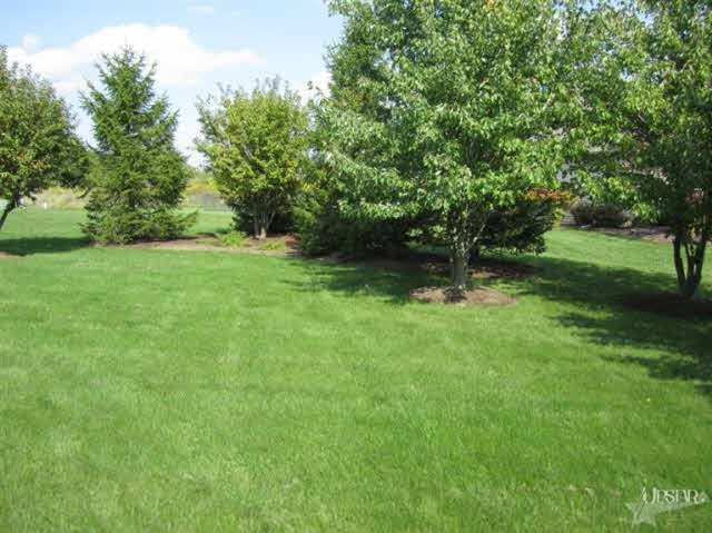 204 Hunters Ridge Auburn, IN 46706 - Photo 15 of 16 Gallery Image 15