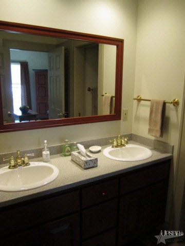 204 Hunters Ridge Auburn, IN 46706 - Photo 9 of 16 Gallery Image 9