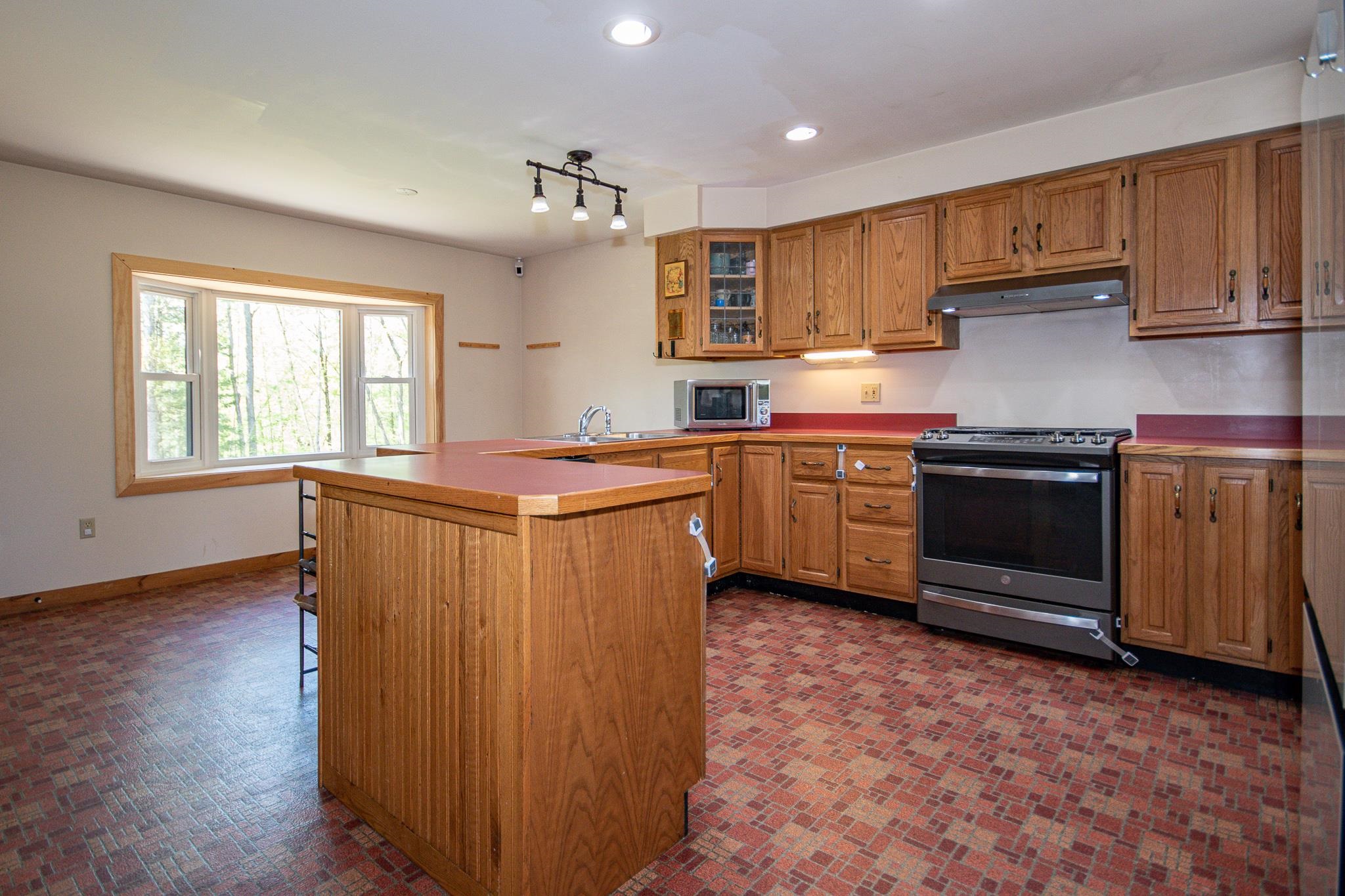 23 Fordway Road Raymond, NH 03077 - Photo 7 of 36