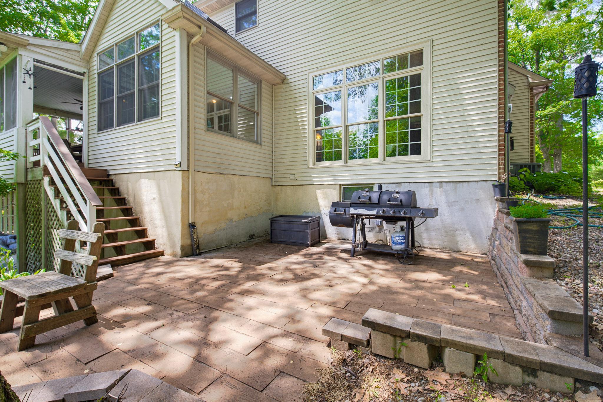 3276 Verdant Grove Lancaster, PA 17601 - Photo 19 of 50 Patio area