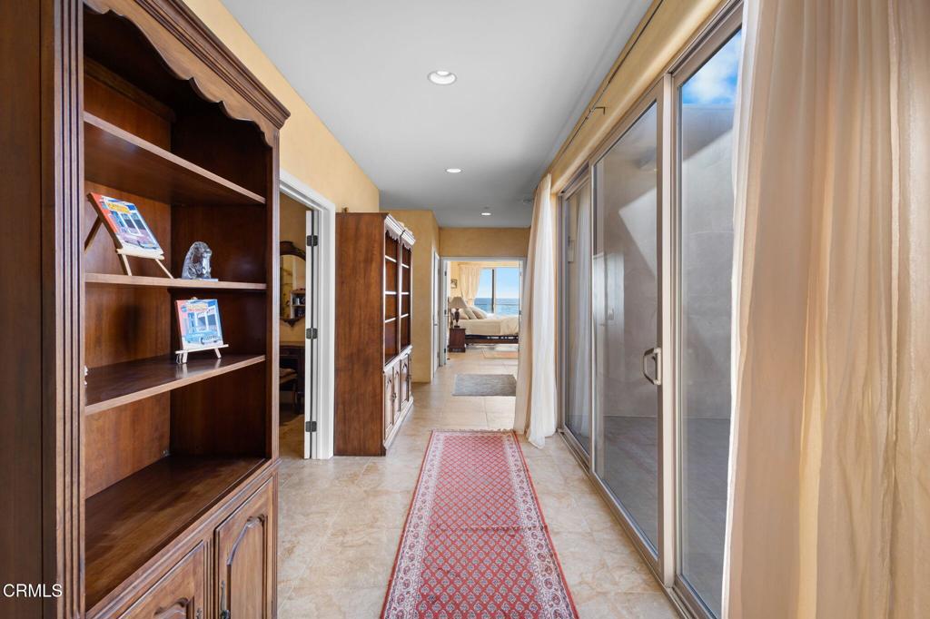 5160 Neptune Square Oxnard, CA 93035 - Photo 46 of 74