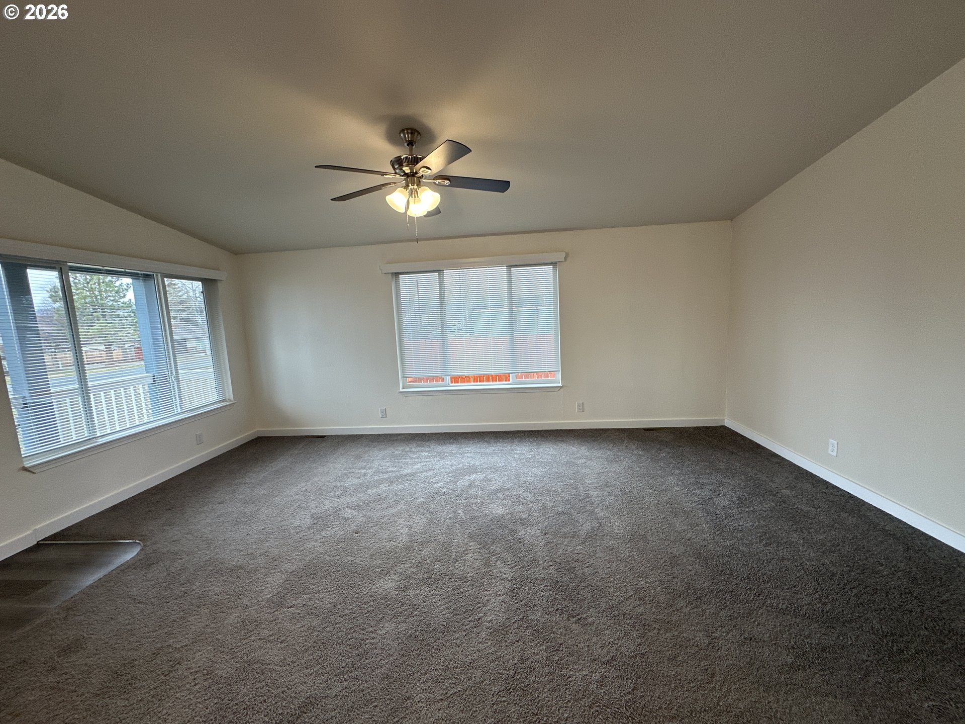 917 South Hall Street Prairie City, OR 97869 - Photo 13 of 37