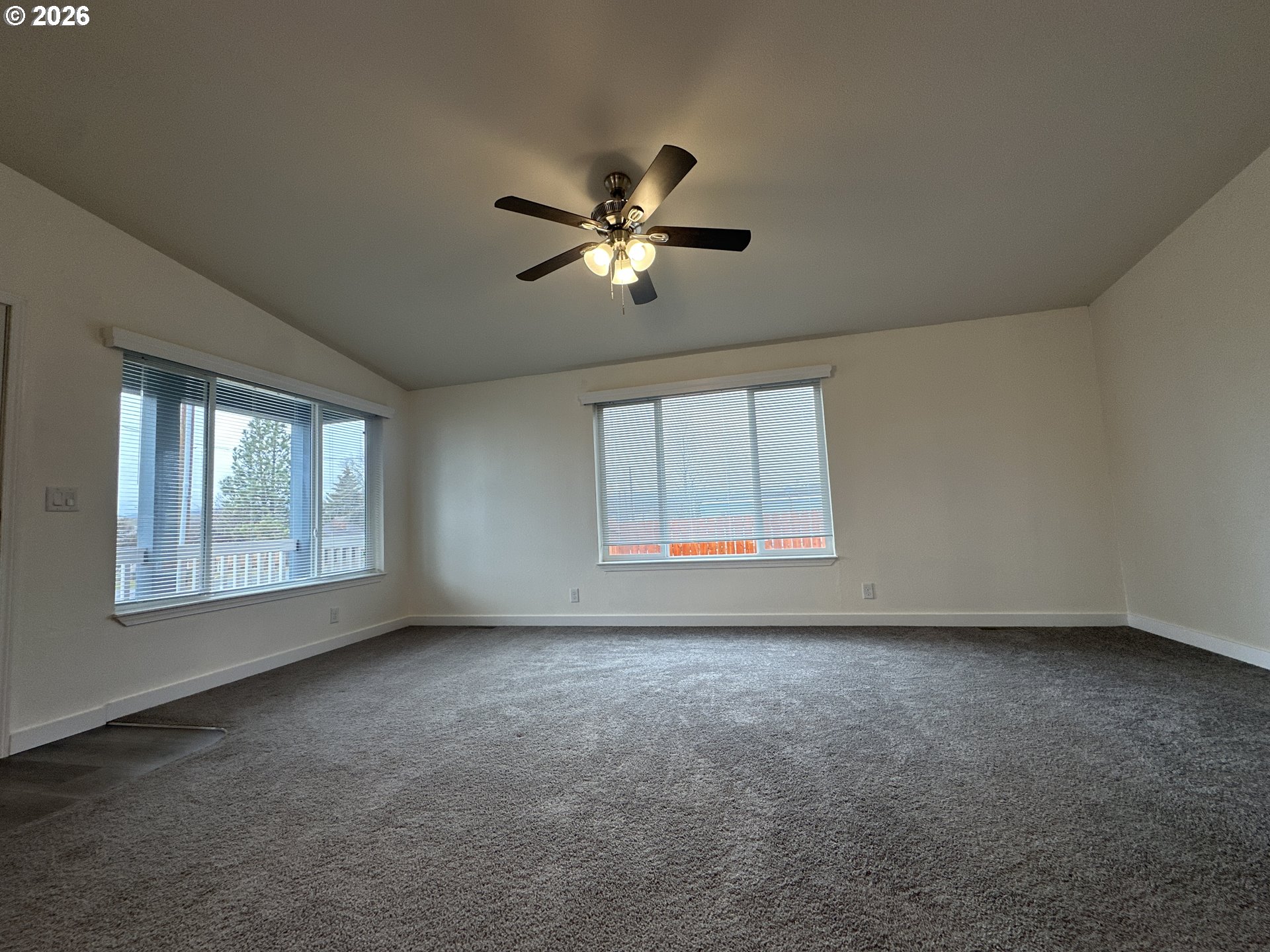 917 South Hall Street Prairie City, OR 97869 - Photo 14 of 37