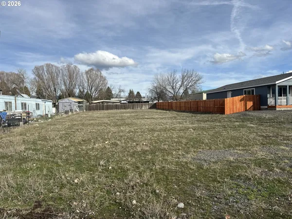 $289,000 | 917 South Hall Street, Prairie City, OR 97869