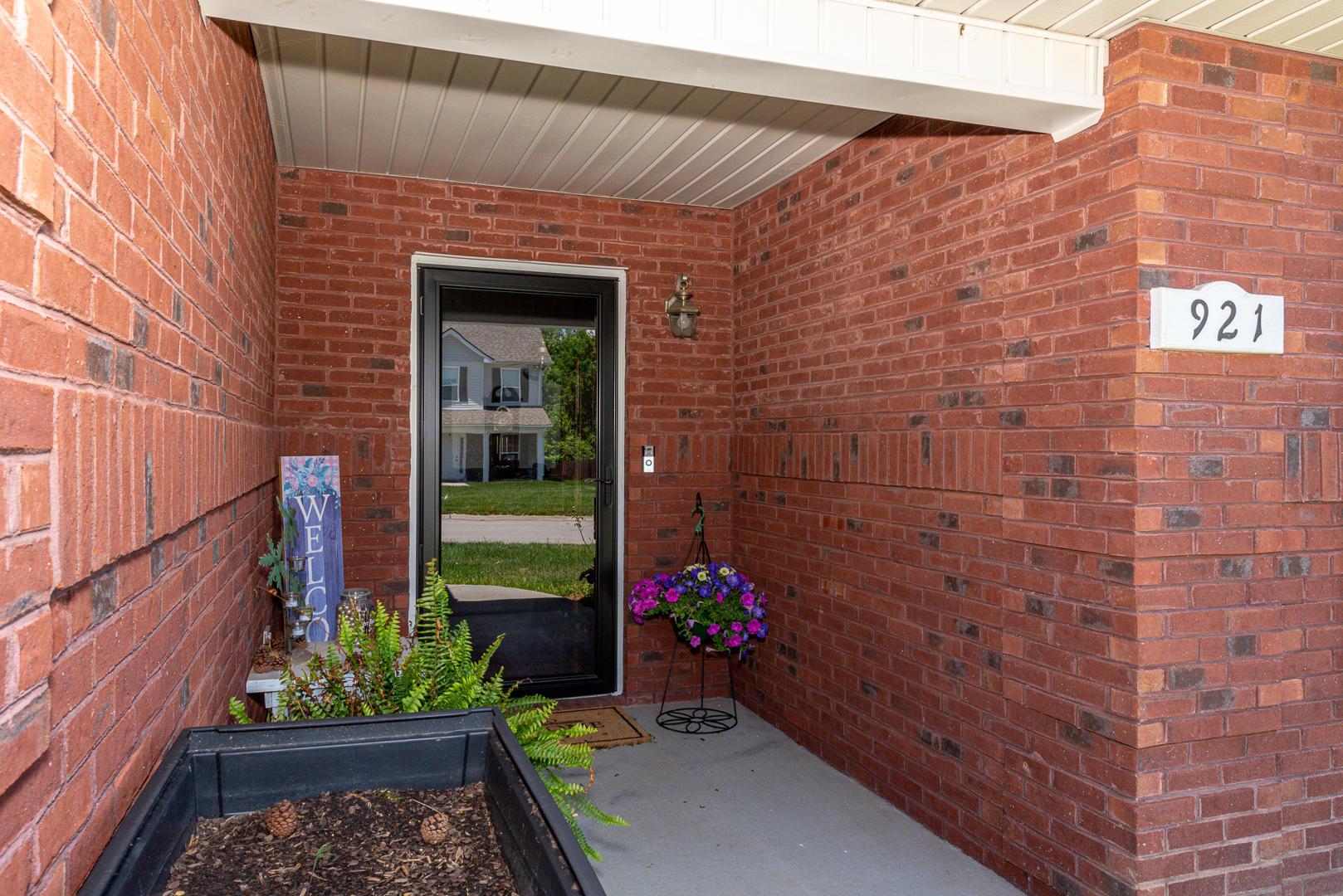 921 Elsborn Ridge Road Maryville, TN 37801 - Photo 2 of 15 2