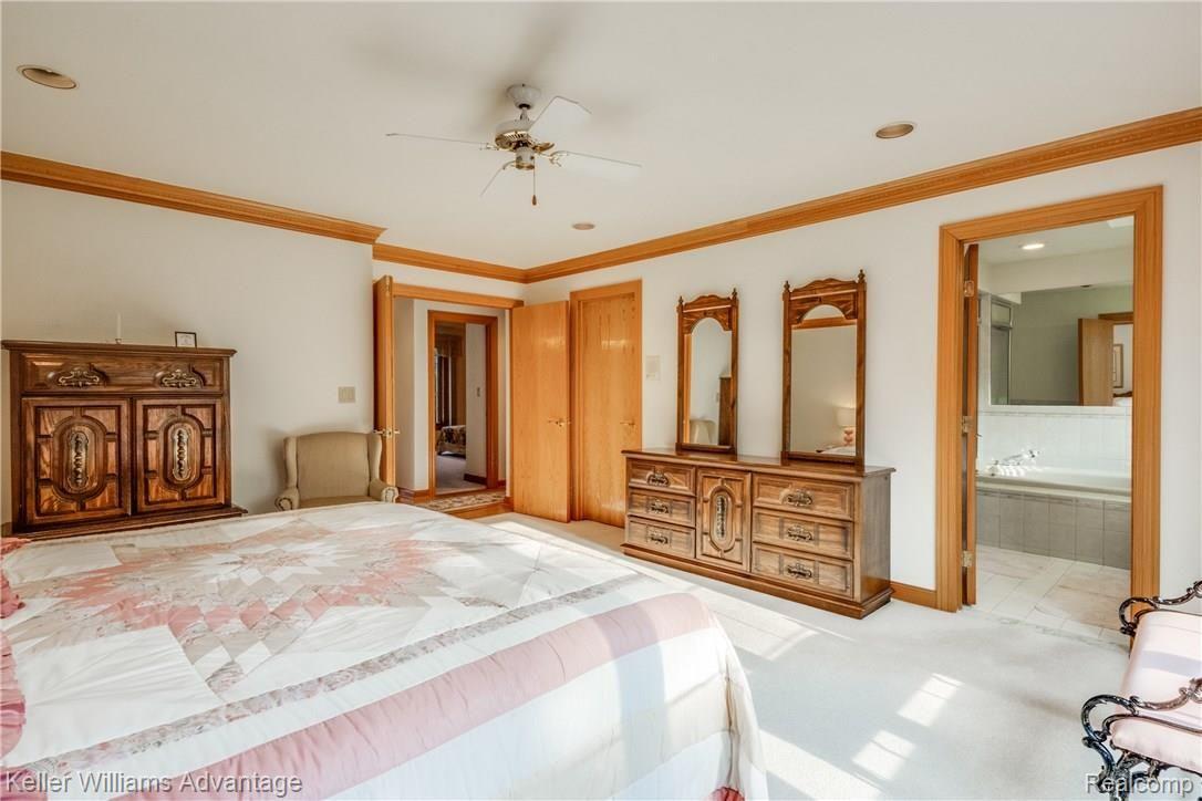18505 Van Road Livonia, MI 48152 - Photo 19 of 37 Interiors (28 of 59).jpg