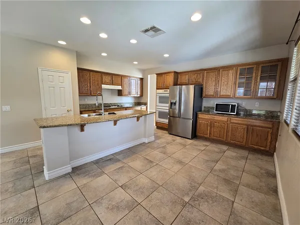 $3,300 | 8159 Owl Clan Court, Las Vegas, NV 89131
