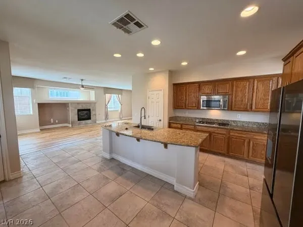 $3,500 | 8159 Owl Clan Court, Las Vegas, NV 89131