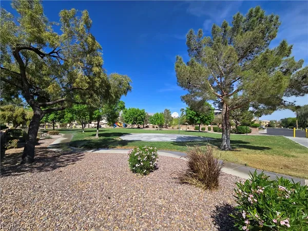 $3,500 | 8159 Owl Clan Court, Las Vegas, NV 89131