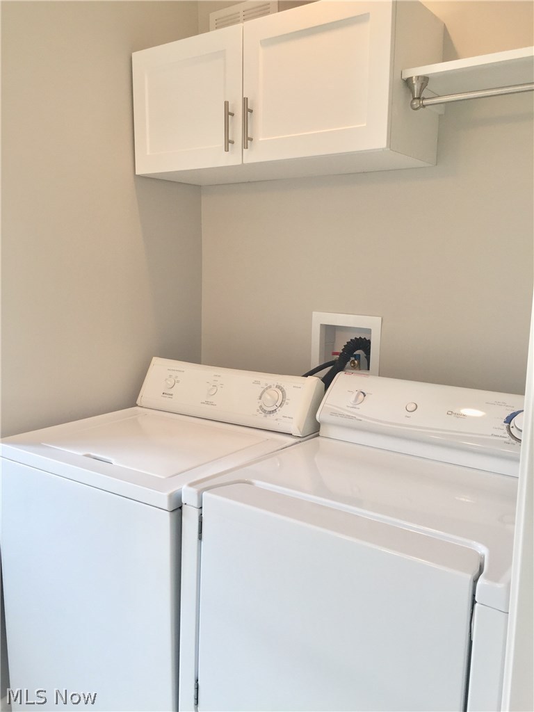 950 East Boston Road Broadview Heights, OH 44147 - Photo 20 of 30 First floor laundry is so nice.