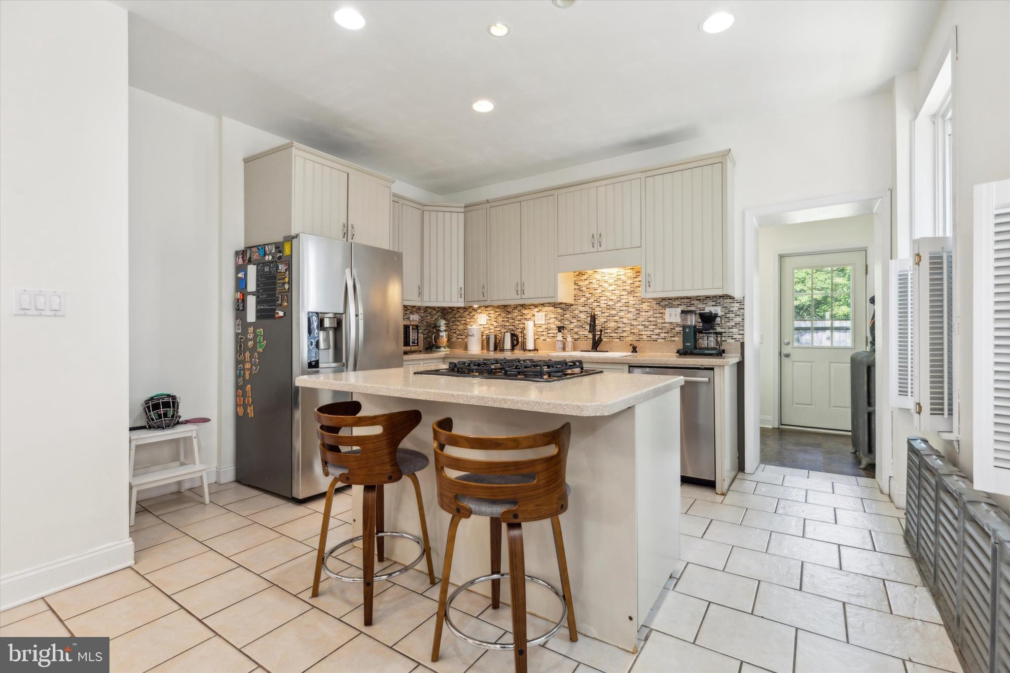 460 Martin Street Philadelphia, PA 19128 - Photo 6 of 15