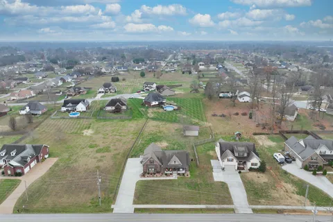 $499,900 | 727 North Russell Street, Portland, TN 37148